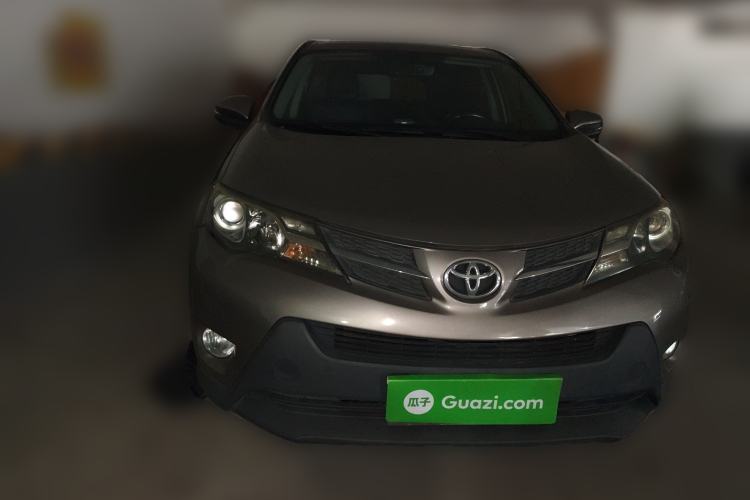 Used Toyota RAV4 2015 2.0L CVT Four-Wheel Drive New Edition Front