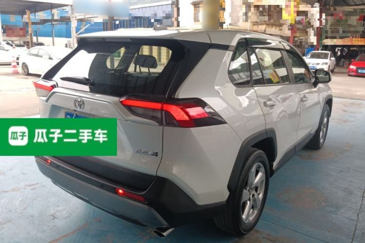 Used Toyota RAV4 2021 2.0L CVT Two-Wheel Drive Fashion PLUS Edition