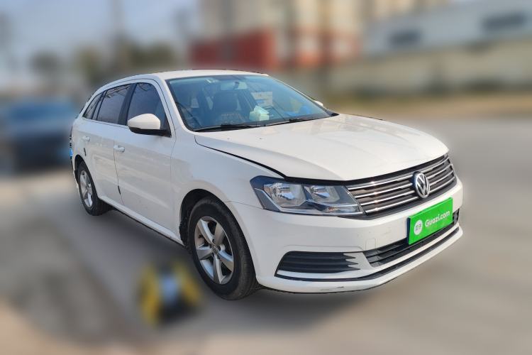 Used Volkswagen Gran Lavida 2015 1.6L Manual Fashion Edition
