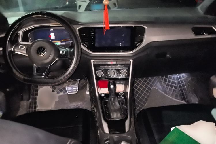 Used Volkswagen T-ROC 2021 280TSI DSG Two-Wheel Drive R-Line Pro Connected Version
