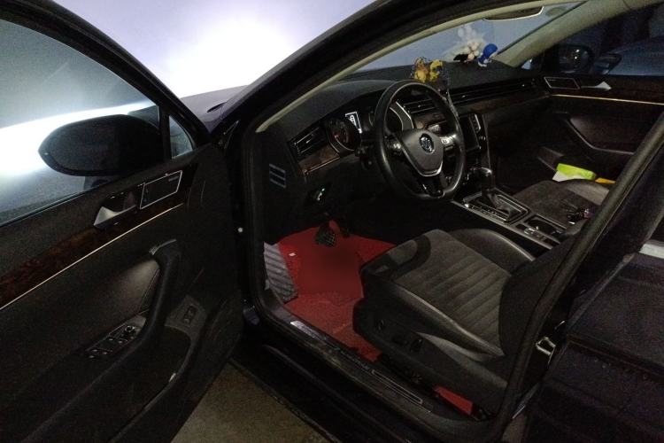 Used Volkswagen Magotan 2017 330TSI DSG Luxury Model Driver Seat