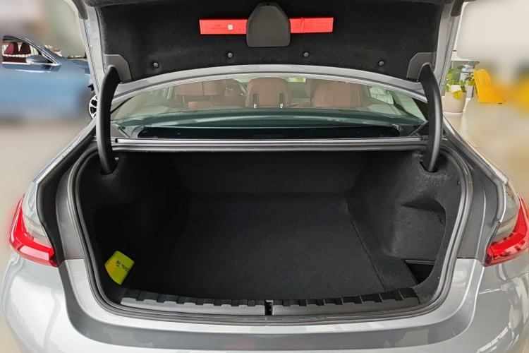 Used BMW 3 Series 2025 330Li M Sport Shadowline Package Trunk