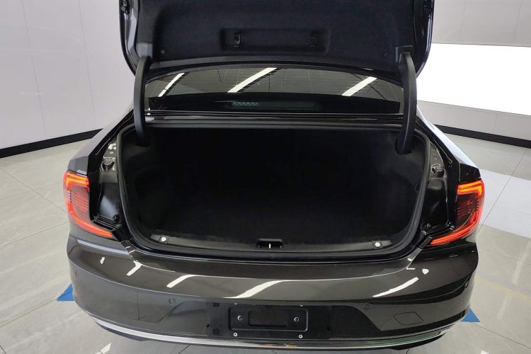 Used Volvo S90 2024 B5 Zhiyi Luxury Edition