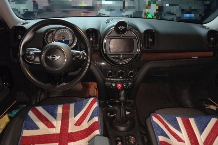 Used MINI Countryman 2017 1.5T COOPER ALL4 Traveler Center Console