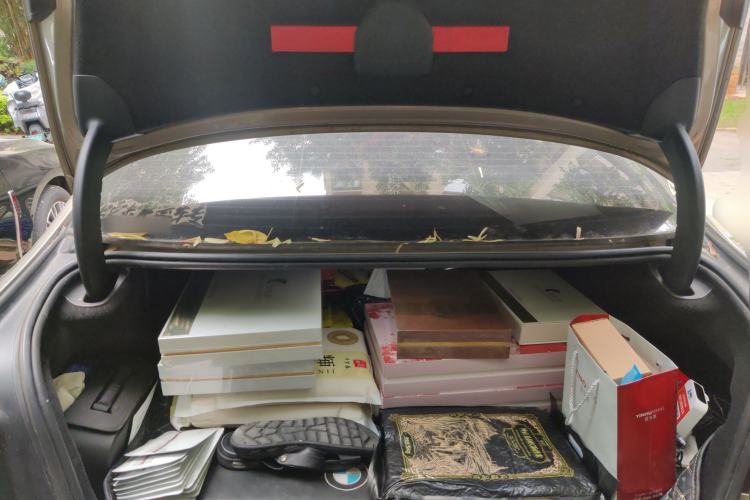 Used BMW 5 Series New Energy 2019 530Le Pioneer Edition Trunk