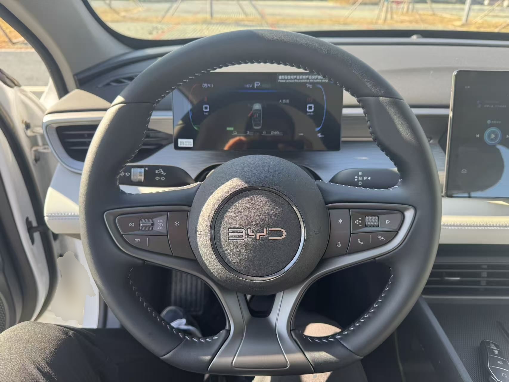 BYD Seal 05 DM-i 2026 DM-i 128KM Luxury Edition — снимка 13