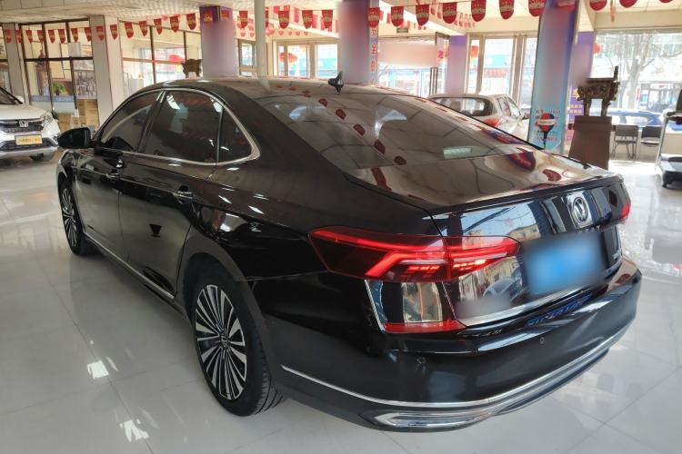 Used Volkswagen Passat 2020 Revised Version 330TSI Luxury Edition China VI Standard