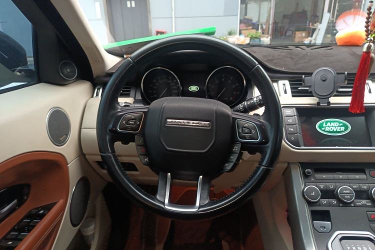 Used Land Rover Range Rover Evoque 2015 2.0T Five-Door Enjoyment Edition
