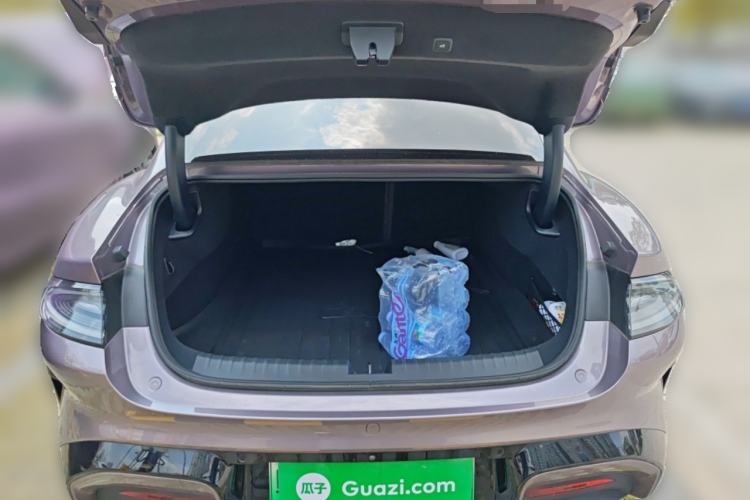 Used Xiaomi Auto SU7 2024 Four-Wheel Drive Ultra-Long Range Advanced Intelligent Driving Max Edition Trunk