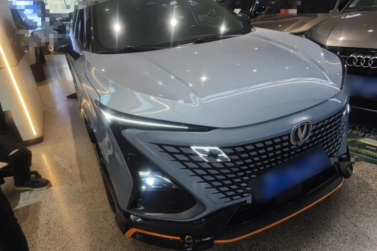 Used CHANGAN UNI-T 2022 1.5T Sport Edition Premium Version Front Right 45 Deg