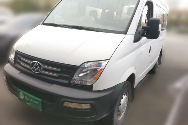 Used SAIC MAXUS Xintu V80 2017 2.5T 6-Speed Manual Aoyuntong National V Short Wheelbase Mid-Height 5/6/10-Seater