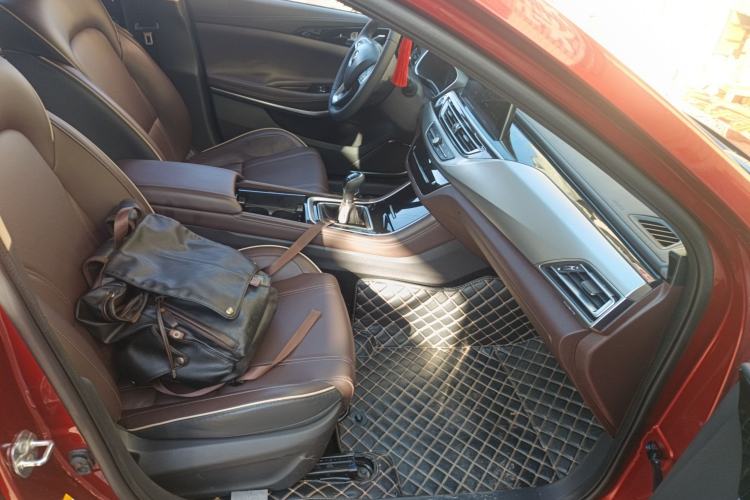 Used Changan Raeton CC 2018 1.5T Manual Luxury Model China V Standard