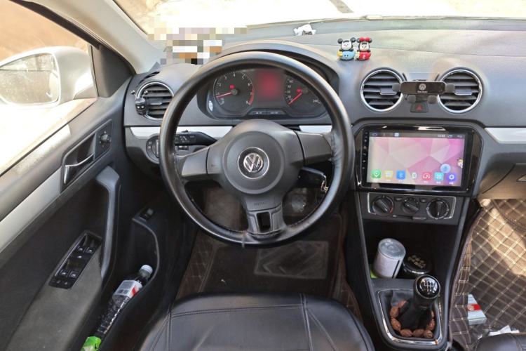 Used Volkswagen Jetta 2015 Zhuihui Edition 1.6L Manual Comfort Model