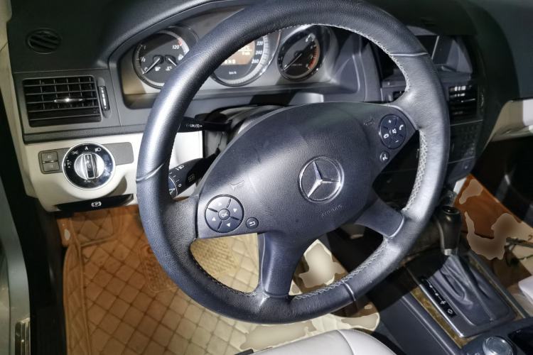 Used Mercedes-Benz C-Class 2010 C 200 CGI Fashion Model