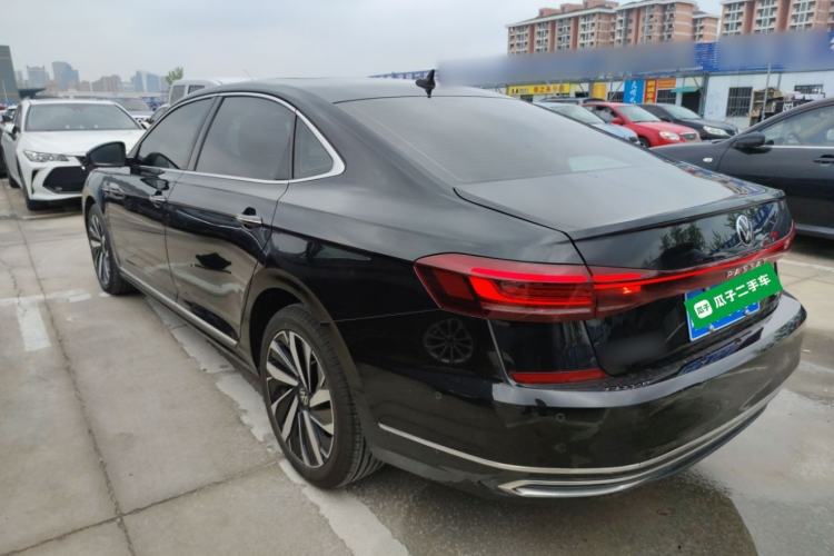 Used Volkswagen Passat 2022 330TSI Luxury Edition Rear Left 45 Deg