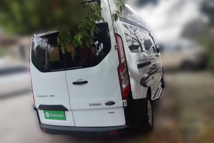 Used Ford Transit 2017 2.0T Diesel Multi-Purpose Commercial Vehicle Mid-Drive Mid-Roof China IV Standard