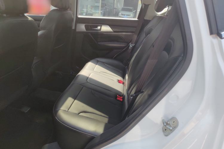 Used Haval H2 2018 Chuanxiang Edition Blue Badge 1.5T Manual Two-Wheel Drive Fashionable Model