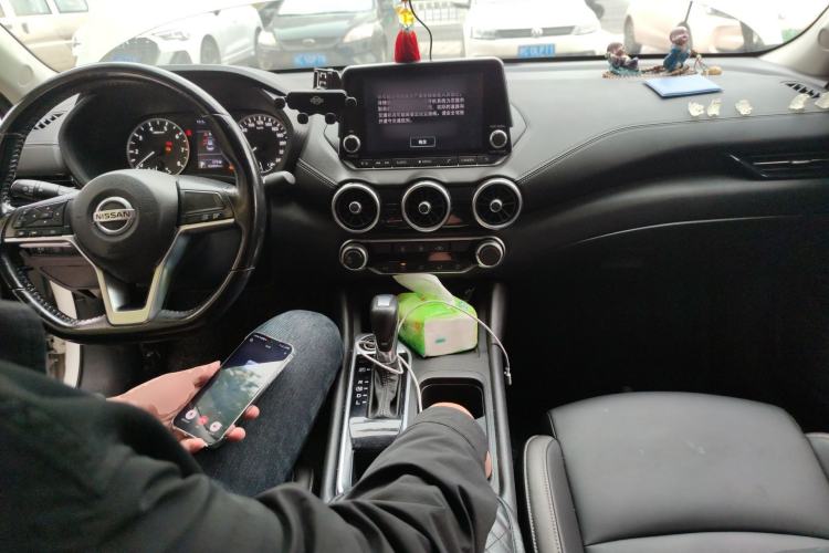 Used Nissan Sylphy 2020 1.6L XL CVT Enjoyment Edition Center Console