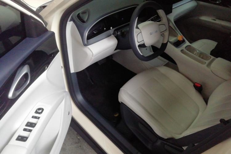 Used Geely Galaxy Geome 2025 410 km Free Version