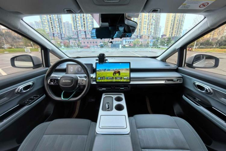 Used AION Y 2023 Younger