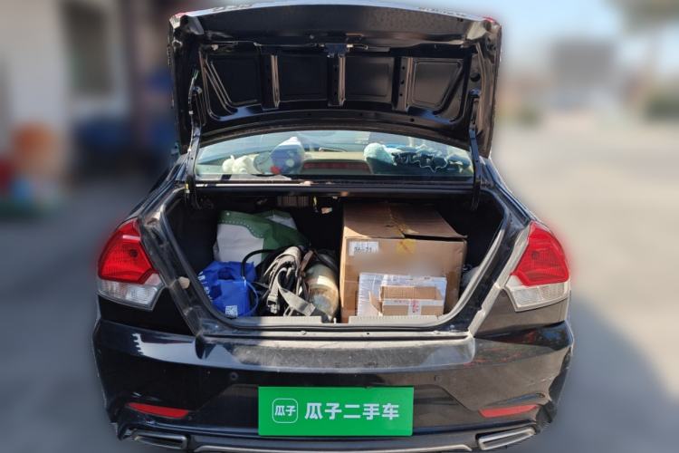 Used Soueast V3 Lingyue 2015 1.5L Manual Happiness Edition
