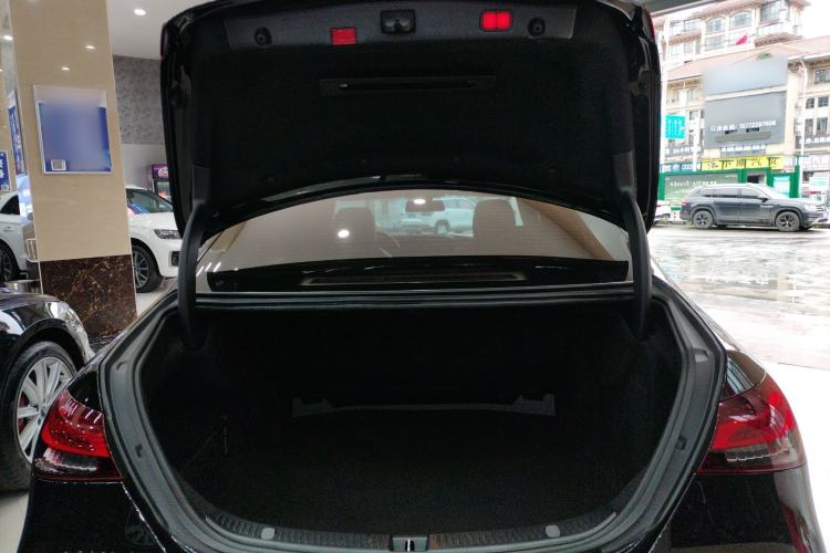 Used Mercedes-Benz E-Class 2021 Restyled E 300 L Luxury Edition