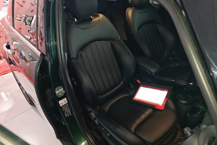 Used MINI 2018 1.5T COOPER Classic Edition Five-Door Version Right Front Seat