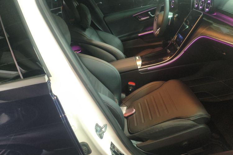 Used Mercedes-Benz C-Class 2025 Facelift C 260 L Sport Edition Right Front Seat