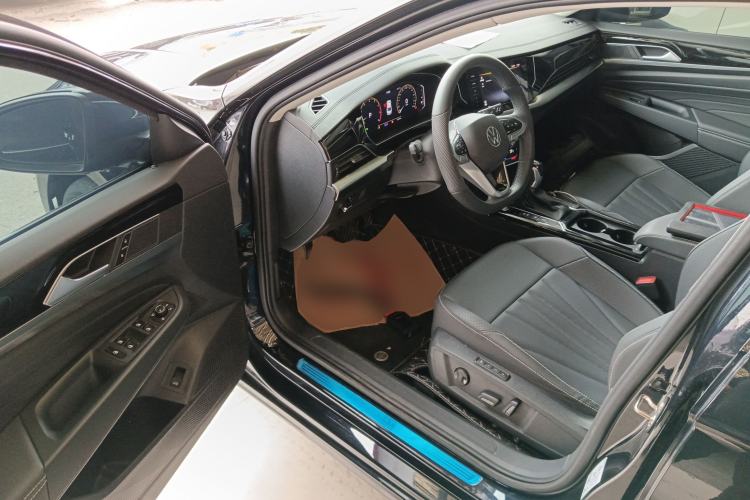 Used Volkswagen Passat 2025 Outstanding Model 330TSI Elite Edition