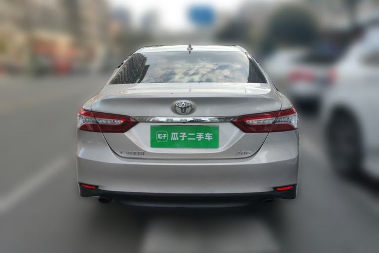 Used Toyota Camry 2021 2.0G Luxury Edition
