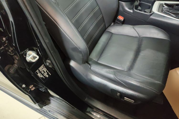 Used Toyota Wildlander 2023 2.0L CVT Two-Wheel Drive Luxury PLUS Edition Right Front Seat