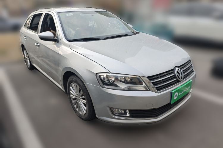 Used Volkswagen Gran Lavida 2014 1.6L Automatic Sport Edition
