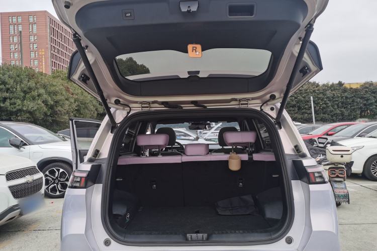 Used AION Y 2022 70 Tech Edition Lithium Iron Phosphate