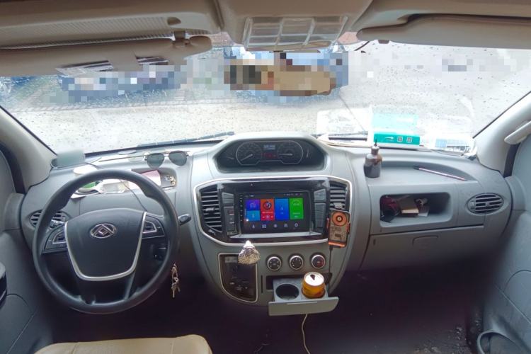 Used SAIC MAXUS Xintu V80 2021 2.0T AMT Classic Aoyuntong Short Wheelbase Mid-Roof 5/6-Seater
