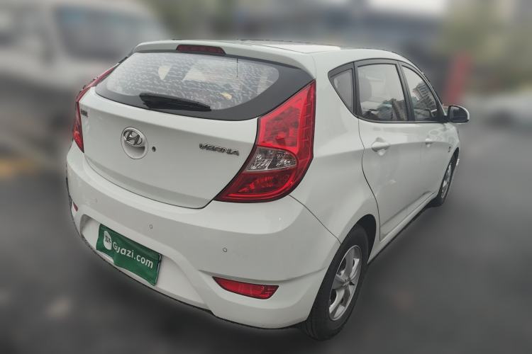 Used Hyundai Verna Ray 2014 1.4L Automatic GLX
