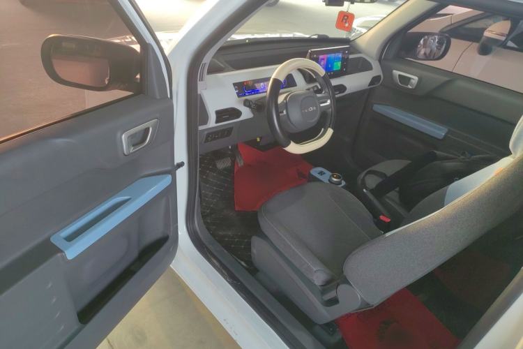 Used Geely Galaxy Panda 2023 Panda Mini 200km Endurance Bear
