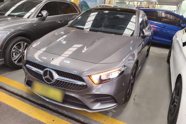 Used Mercedes-Benz A-Class 2022 Revised Version A 200 L Sport Sedan Fashionable Style