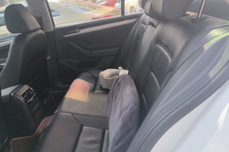 Used Volkswagen Sagitar 2018 280TSI DSG Comfort Model Left Rear Seat