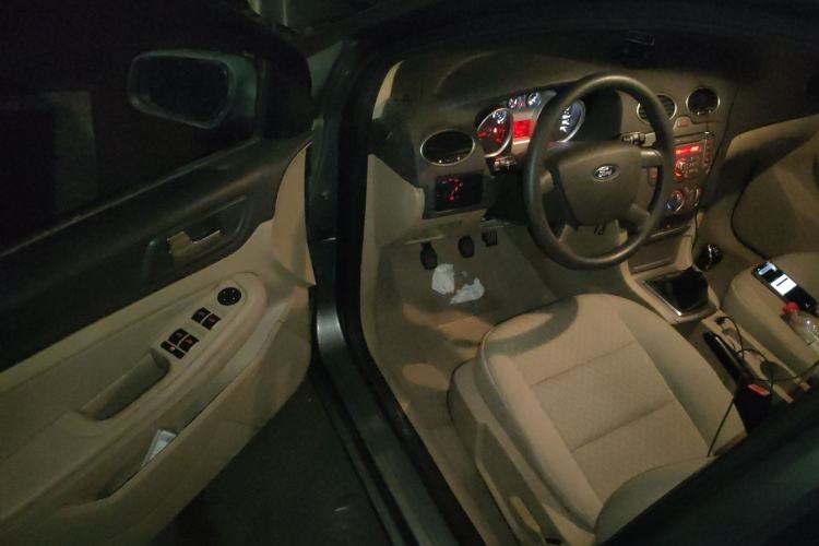 Used Ford Focus 2012 Sedan Classic 1.8L Manual Base Model Driver Seat