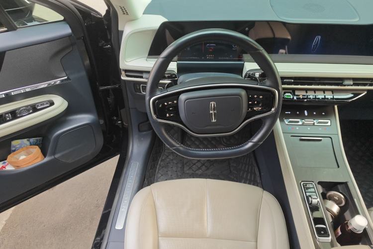 Used Lincoln Corsair 2023 2.0T Two-Wheel-Drive Luxury Edition