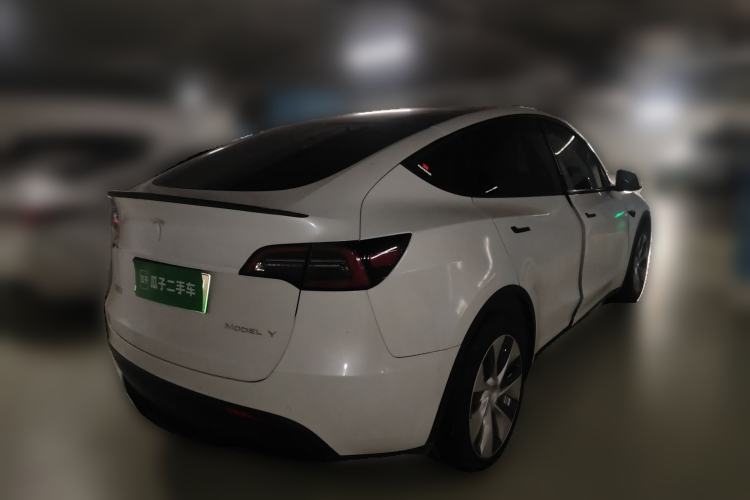 Used Tesla Model Y 2021 Long-Range All-Wheel-Drive Version 3D7