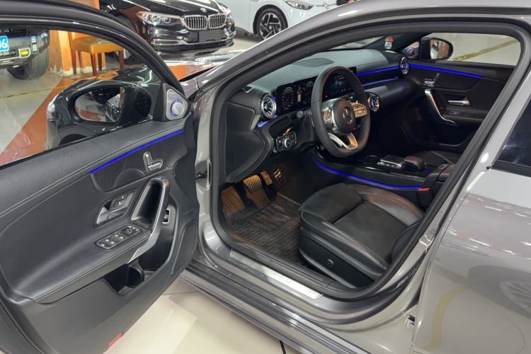 Used Mercedes-Benz A-Class 2021 A 200 L Sport Sedan Fashion Model
