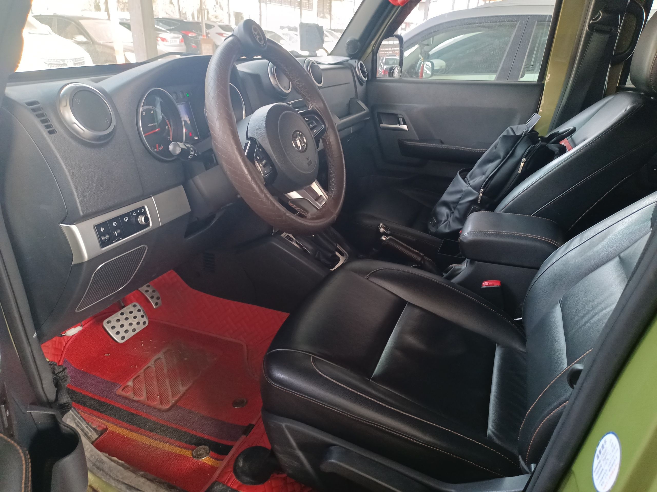Interior delantero