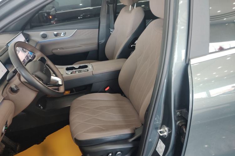 Used Chery Tiggo 8 PLUS 2025 290TGDI DCT Prestige 5-Seater