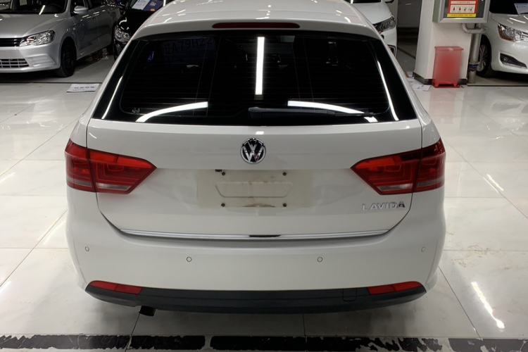 Used Volkswagen Gran Lavida 2013 1.6L Automatic Comfort Model