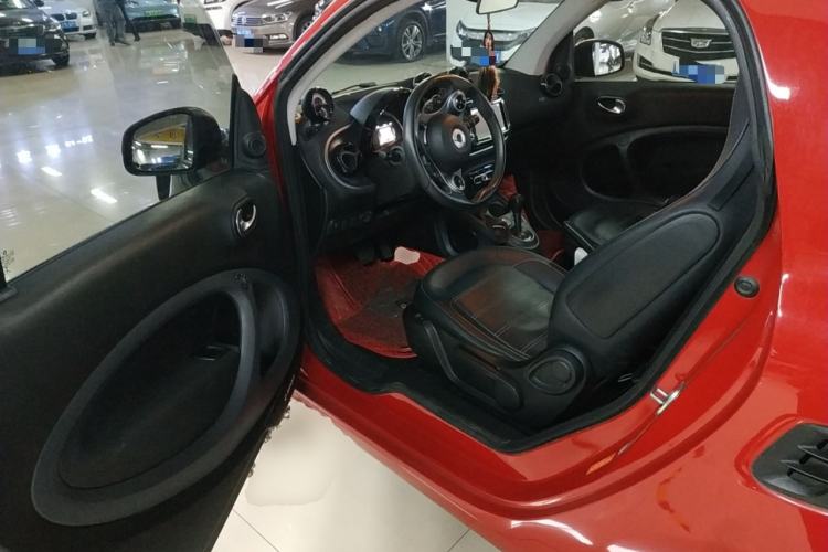 Used smart fortwo 2016 0.9T 66kW Hardtop Pioneer Edition
