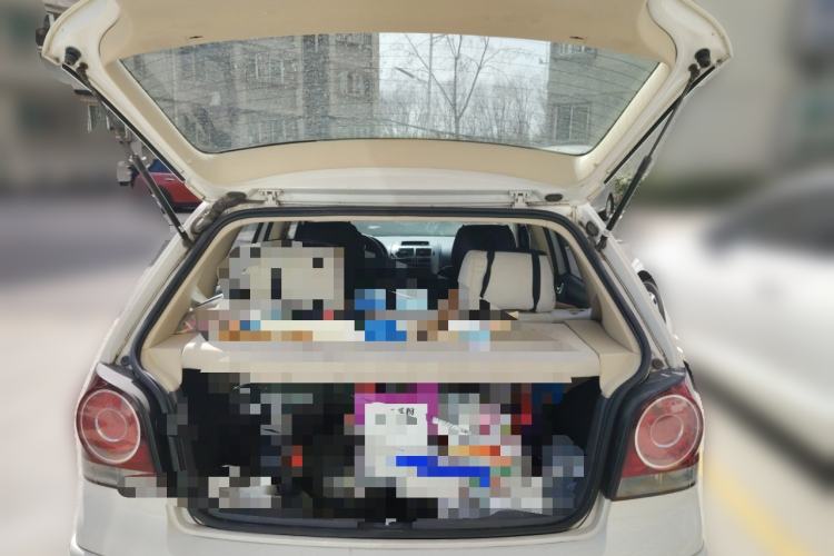 Used Volkswagen Polo 2009 Jingqing 1.4L Manual Shushang Edition Trunk