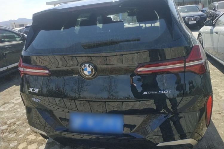 Used BMW X3 2025 xDrive30L Leading Model M Sport Package
