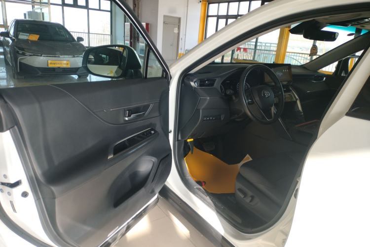 Used Toyota Venza 2023 2.0L CVT Two-Wheel Drive Luxury Edition