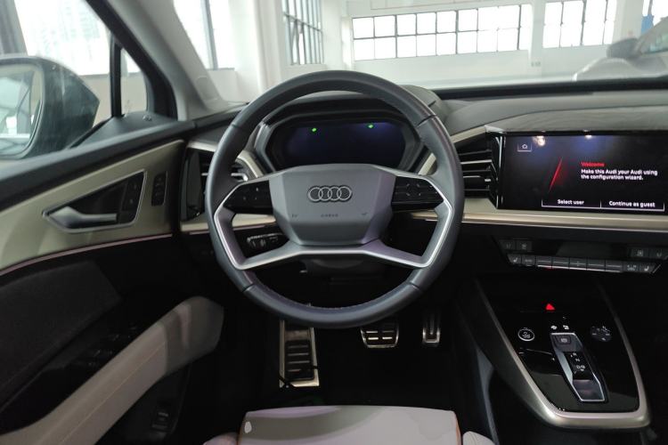 Used Audi Q5 e-tron 2023 40 e-tron Starry Edition Mecha Kit
